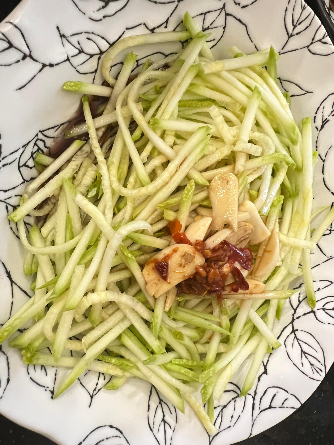 一定要试试的清新爽口凉拌西葫芦