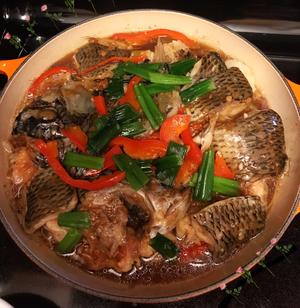 珐琅锅海鲫鱼煲的做法 步骤8