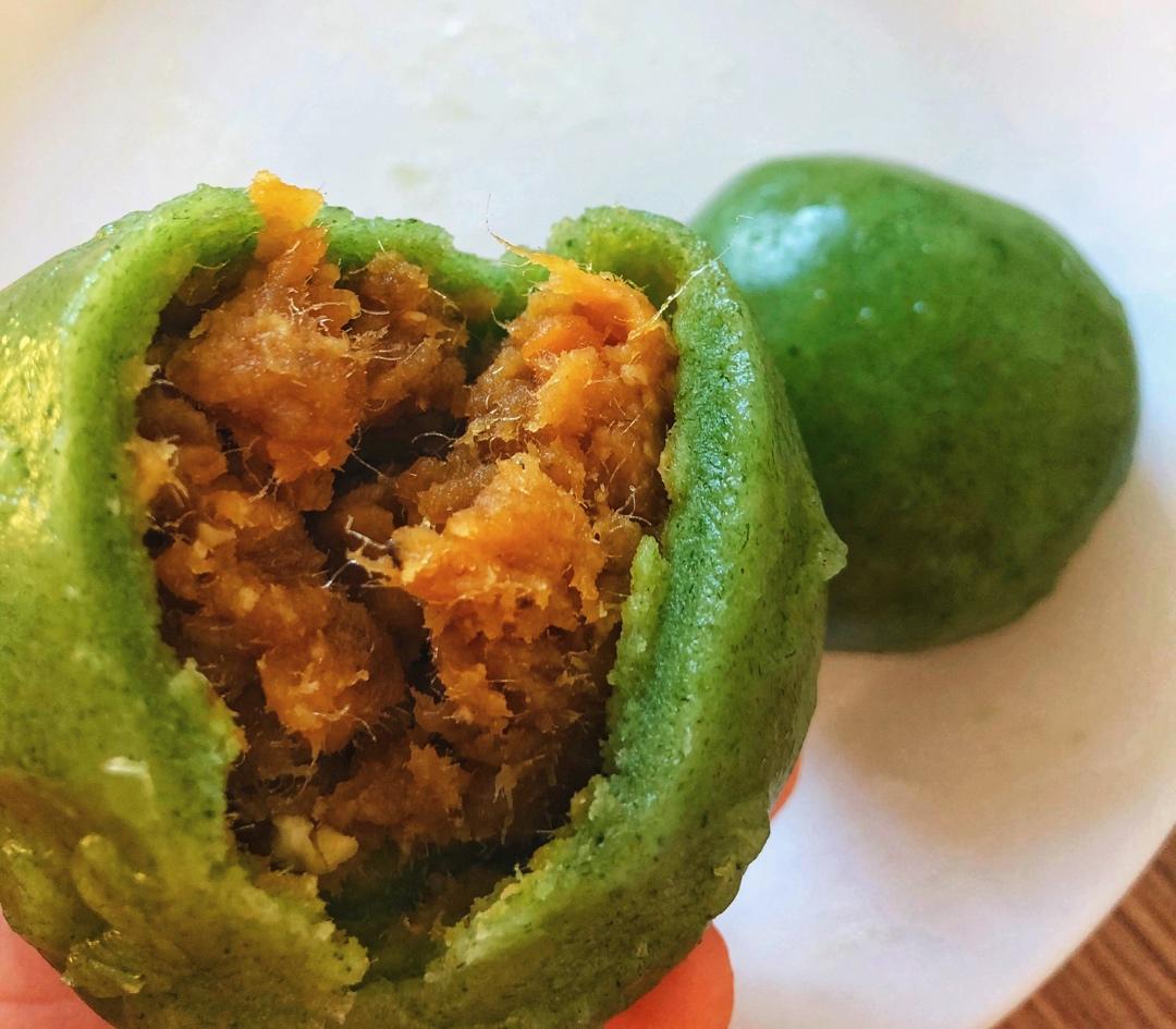 咸蛋黄肉松青团（艾糍）