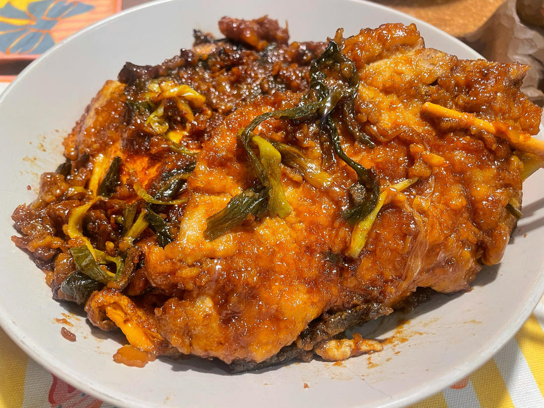 做了这个葱烧大排，你就知道什么叫米饭神偷