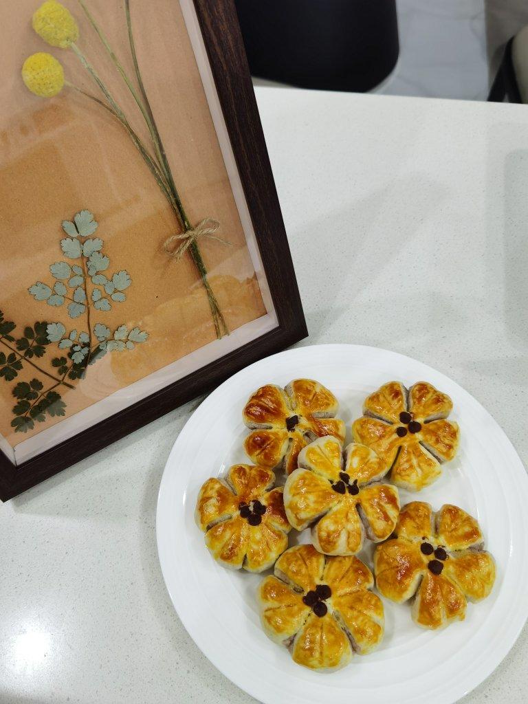 香芋梅花酥