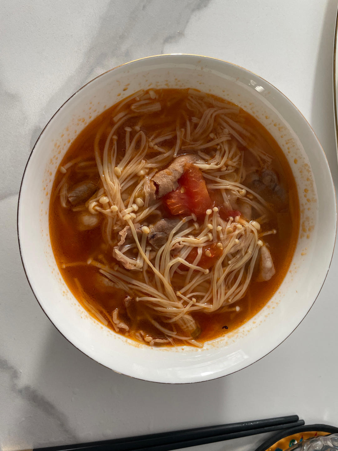 金针菇番茄肥牛卷