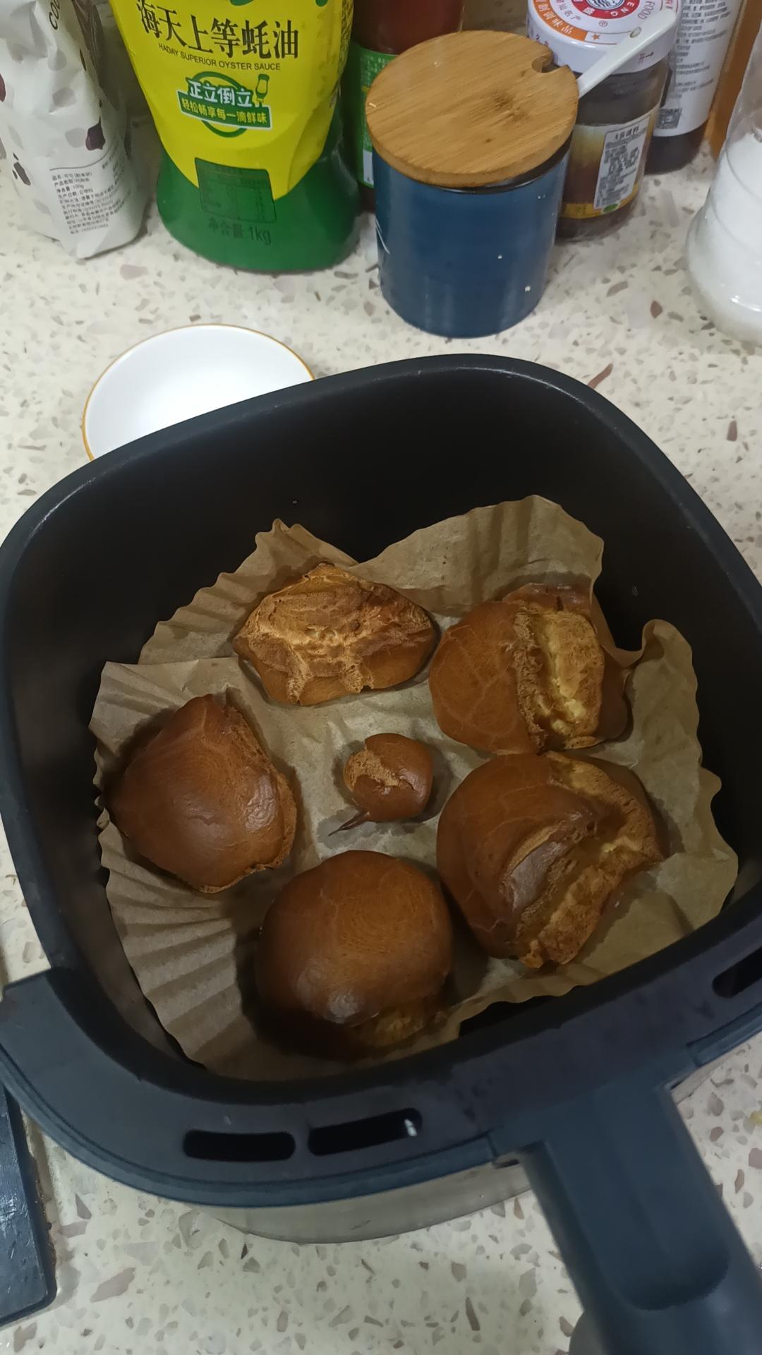 简单易成功的奶油小泡芙做法