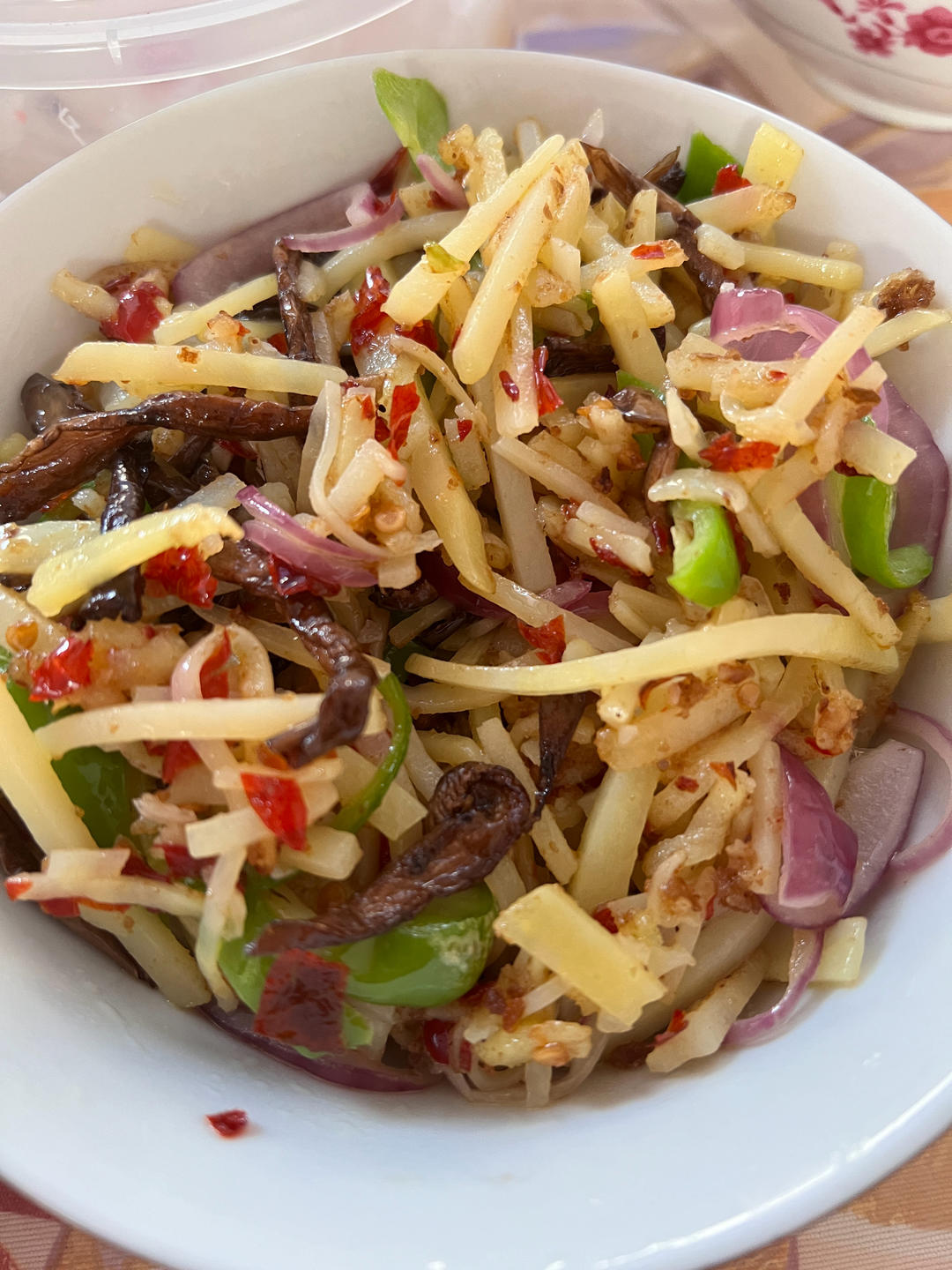 茄子鲊炒洋芋丝