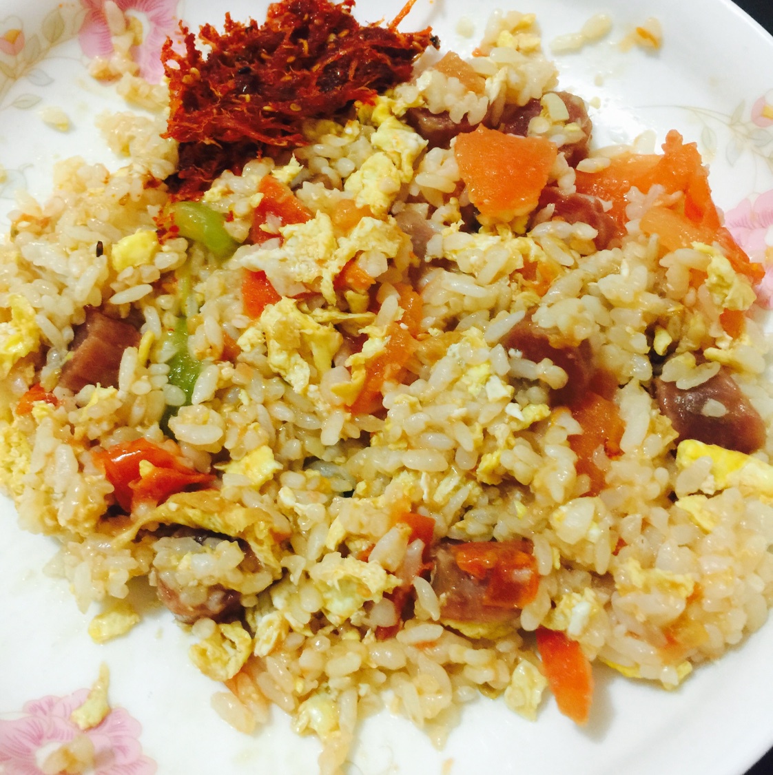 西红柿菜叶蛋炒饭