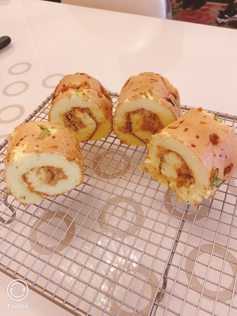 怎么卷都不裂的肉松蛋糕卷
