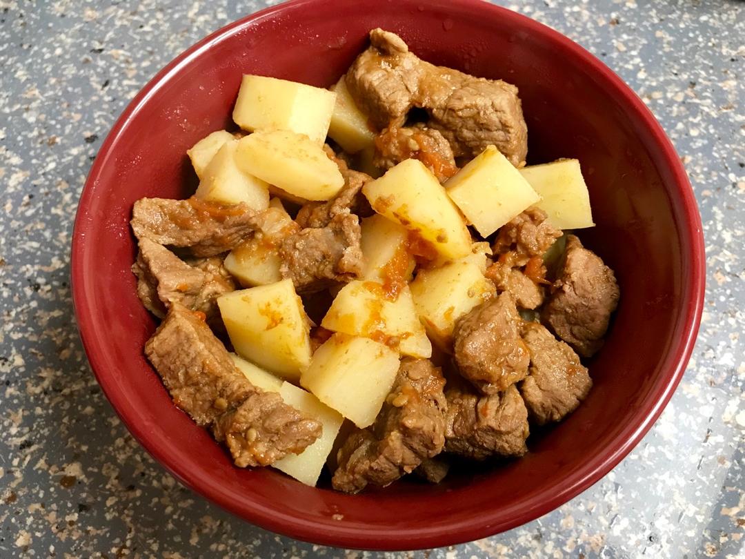 番茄土豆炖牛腩