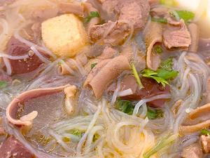 南京小吃也可以做减脂餐——不到500卡的快手鸭血粉丝汤的做法 步骤5