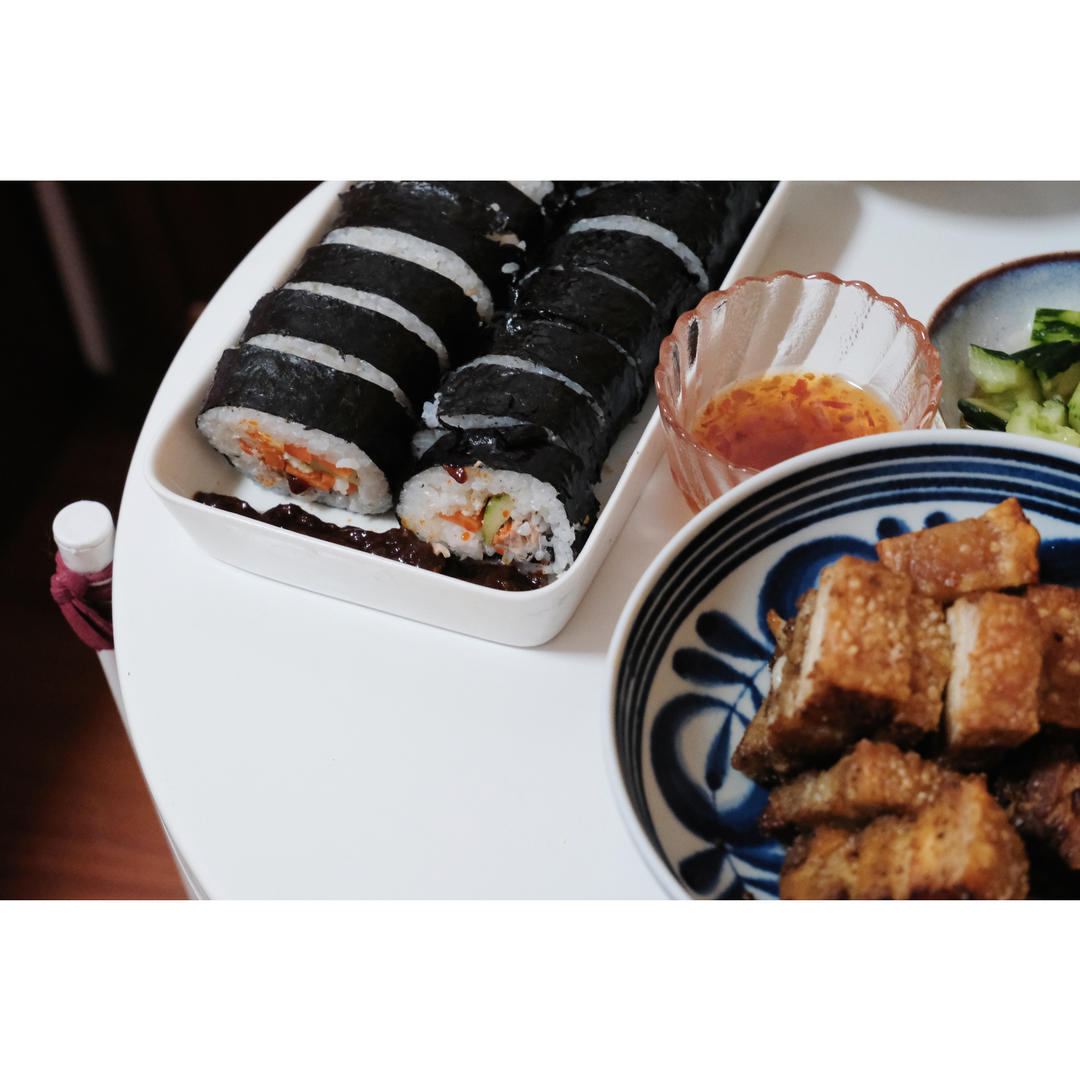 忙里偷闲吃饭饭