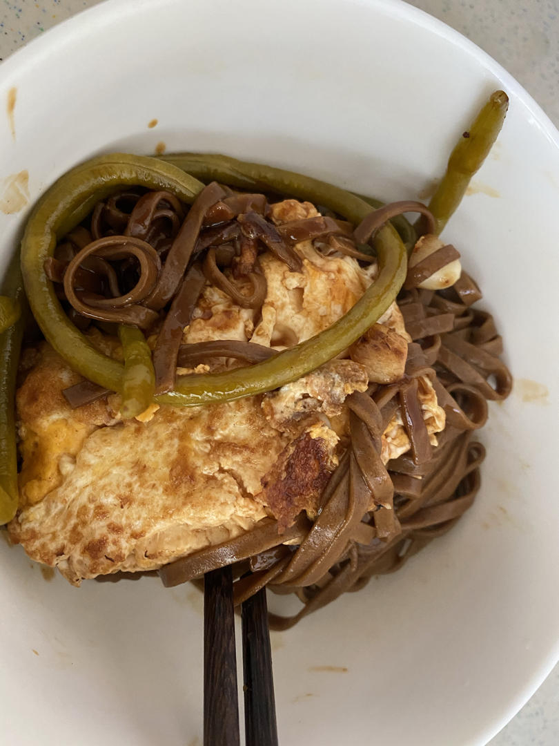 香到舔盘子🉐️荷包蛋焖面🍜超满足❗️