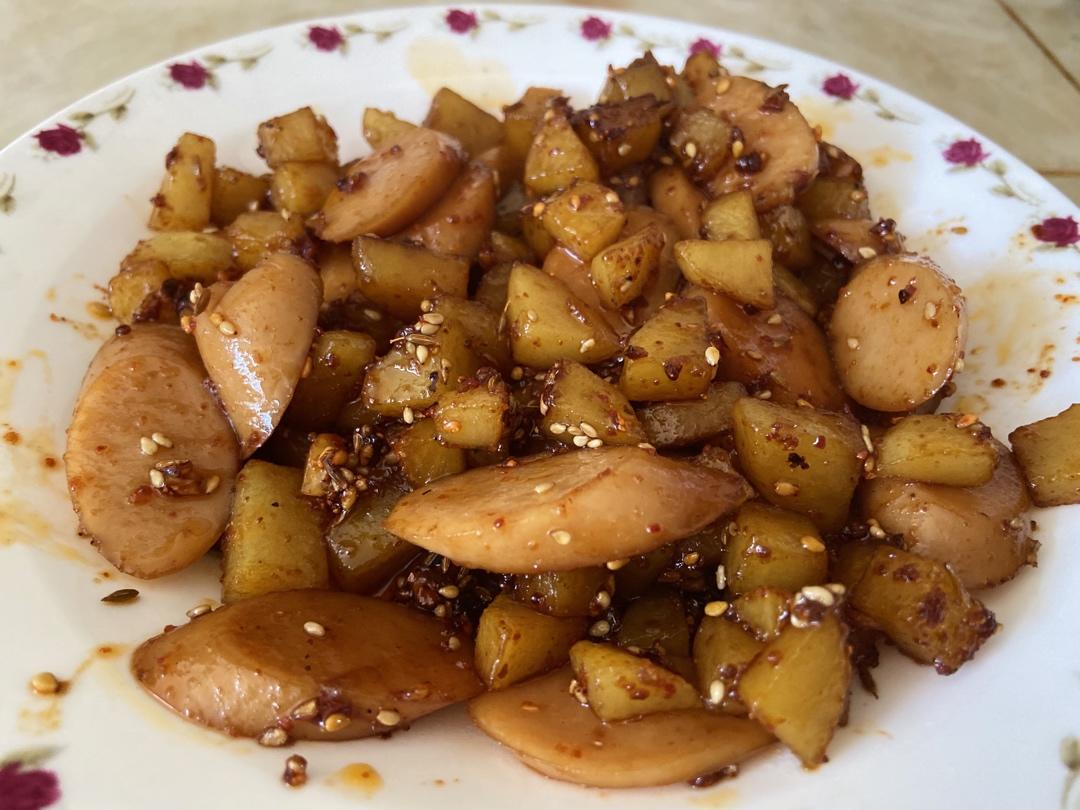 香辣过瘾的孜然土豆火腿，比路边摊还好吃