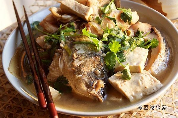 红烧鲤鱼炖豆腐的做法