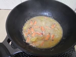 豌豆虾仁的做法 步骤4