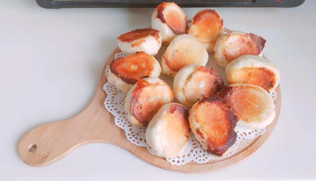 水煎包（韭菜）Fried Dumplings