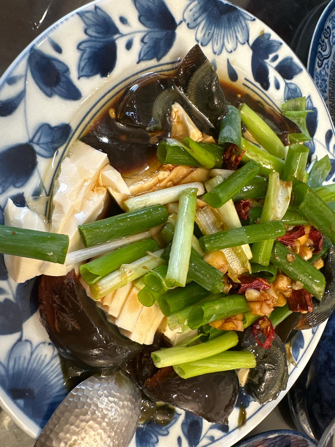 皮蛋拌豆腐