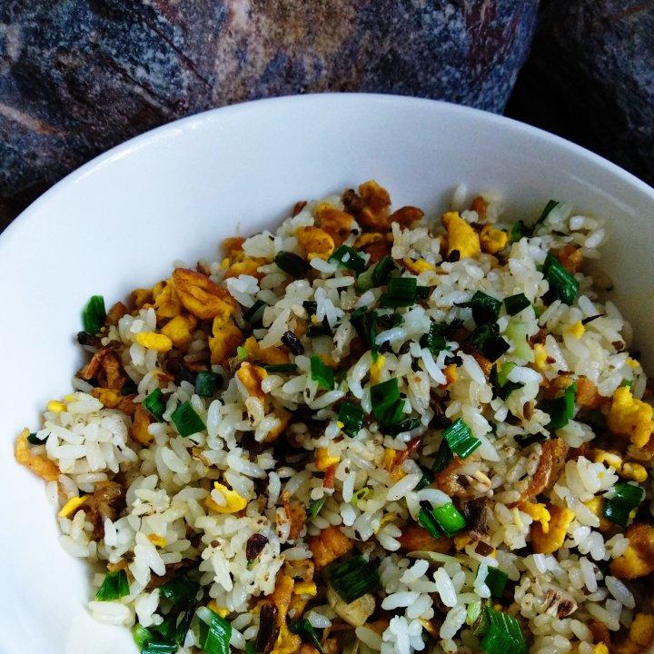 芽菜蛋炒饭