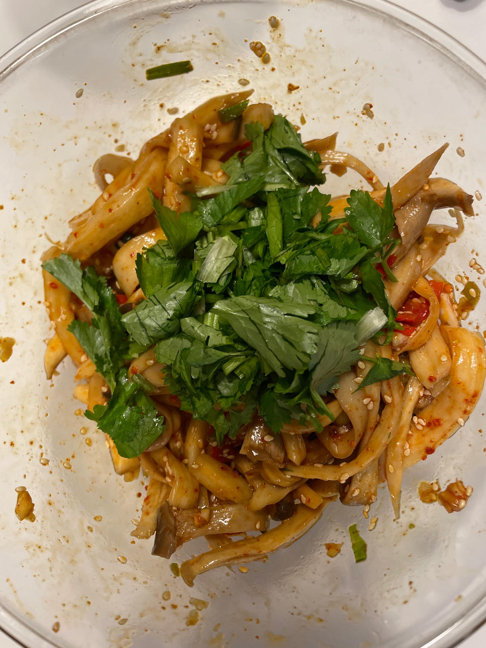 比肉还好吃的【手撕凉拌杏鲍菇】，上桌扫光光