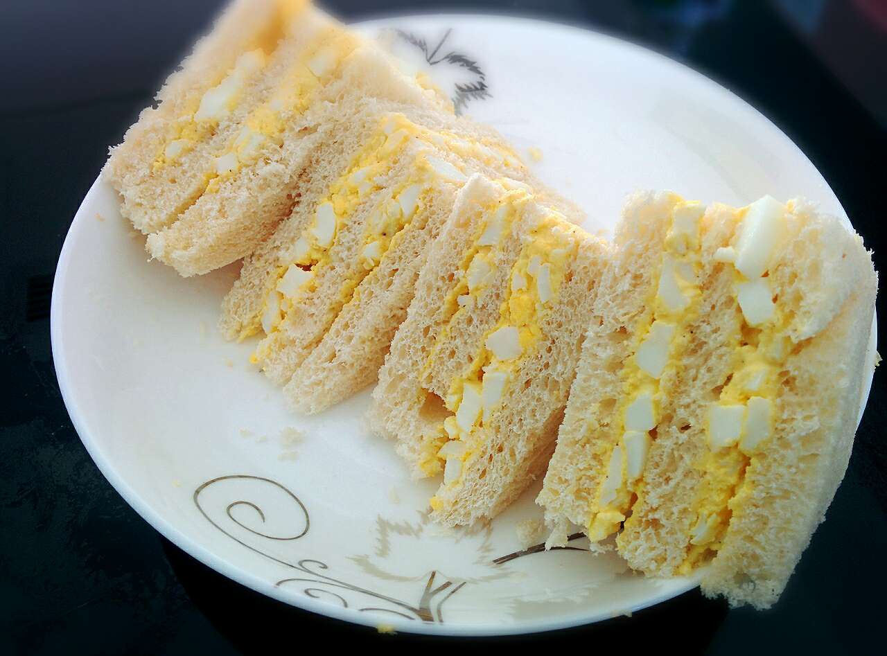 鸡蛋三明治