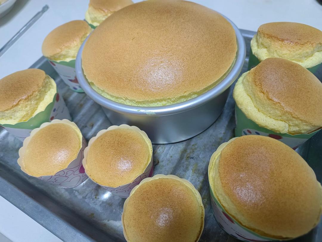 纸杯蛋糕 8寸戚风蛋糕的量