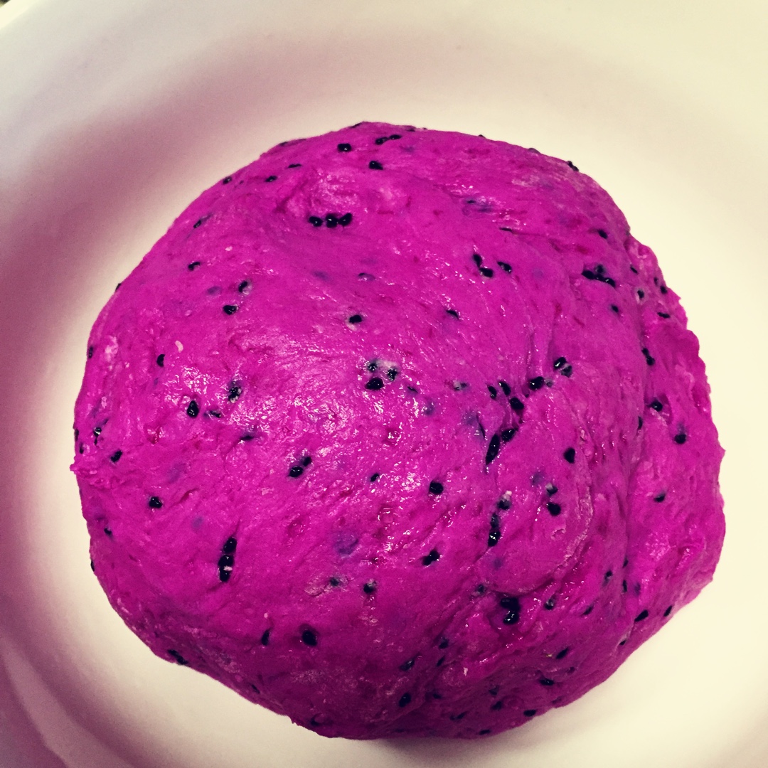 火龙果玫瑰馒头