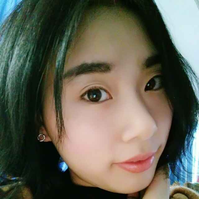 累叻谁疼乀丶