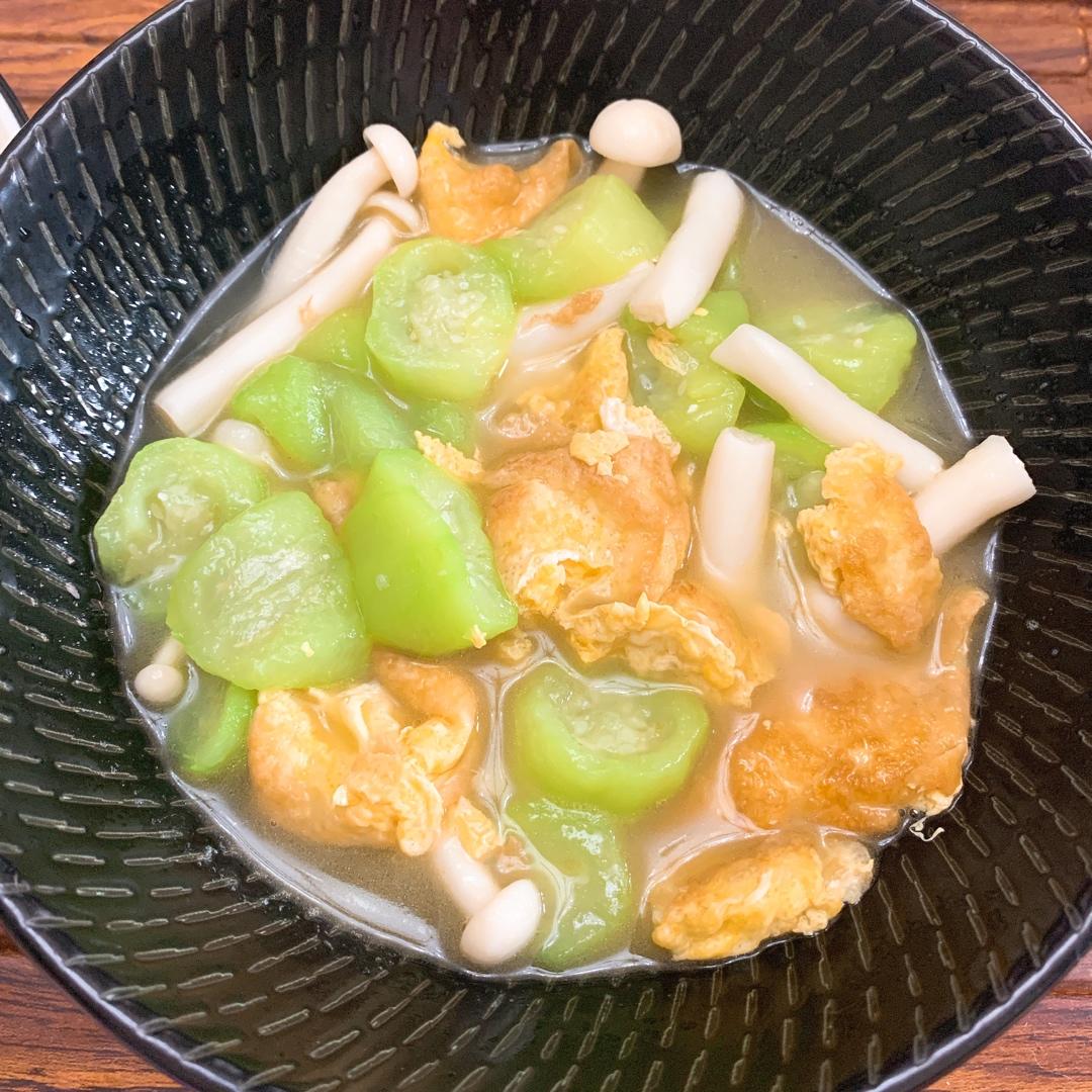 白玉菇丝瓜炒鸡蛋