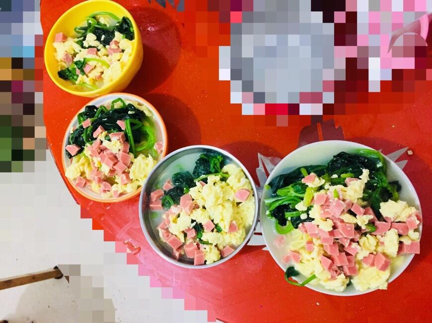 菠菜鸡蛋面