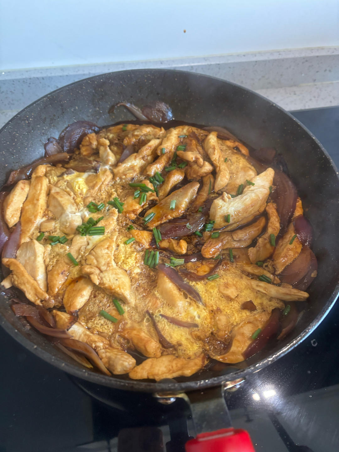 滑蛋鸡腿饭