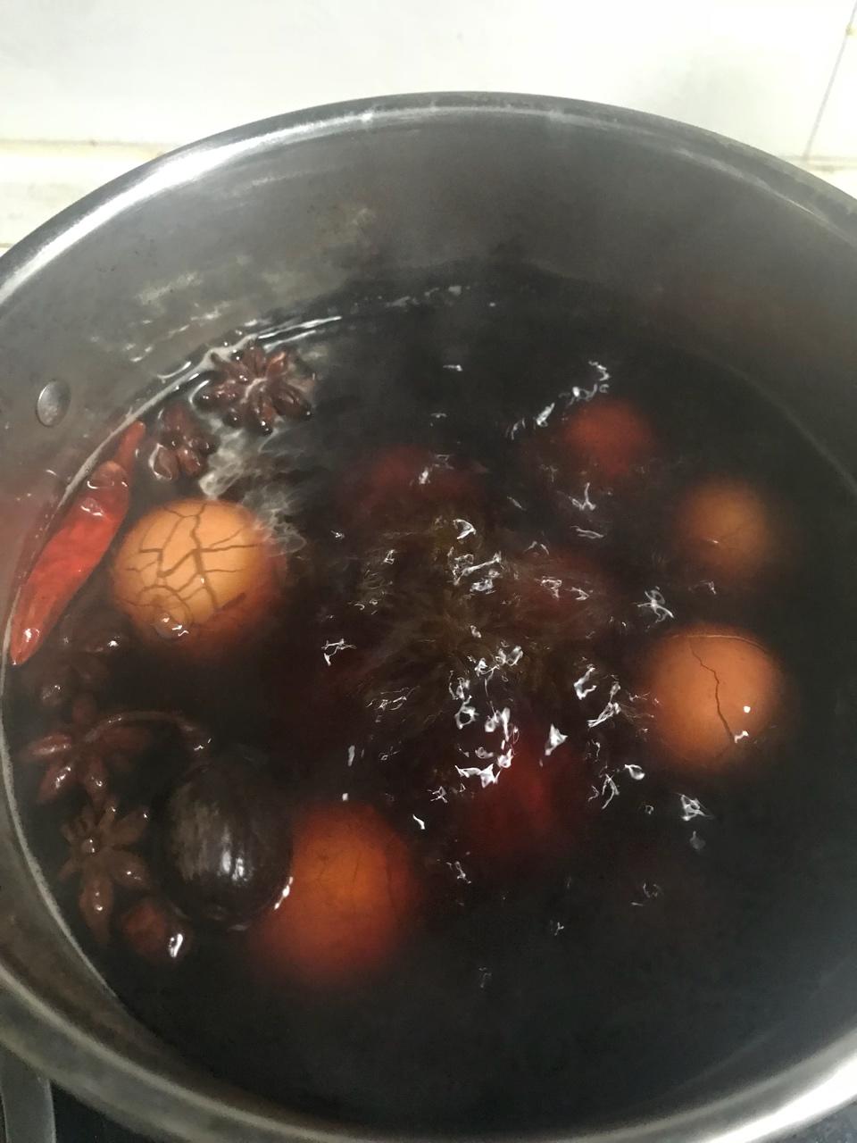 电饭煲煮五香茶叶蛋