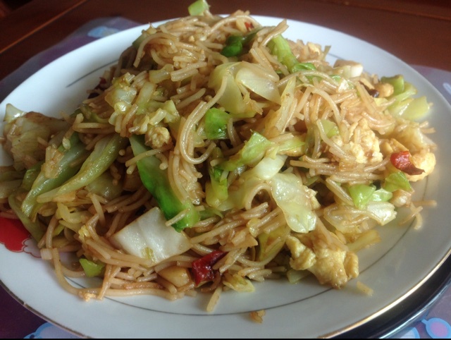 包菜粉丝炒鸡蛋