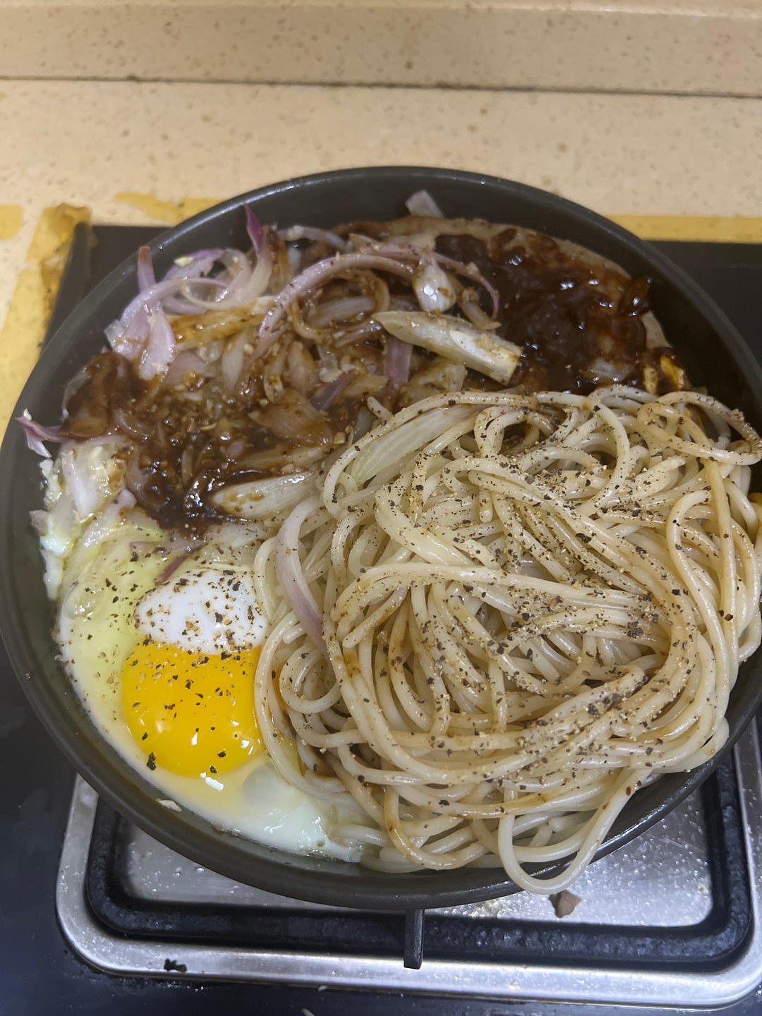 黑胡椒牛排（菲力牛排）—附黑胡椒汁的做法