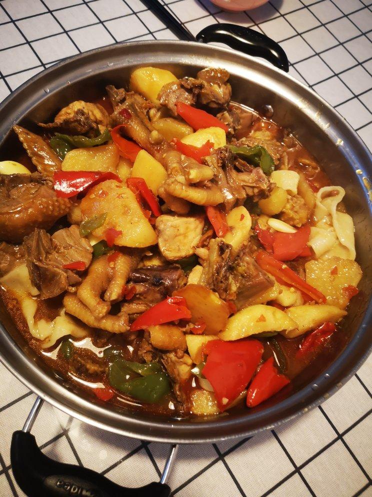 家常大盘鸡加手擀宽面