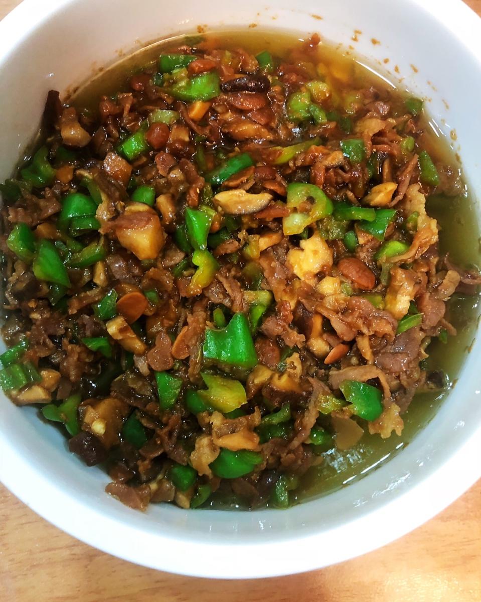 青椒香菇肥牛卤