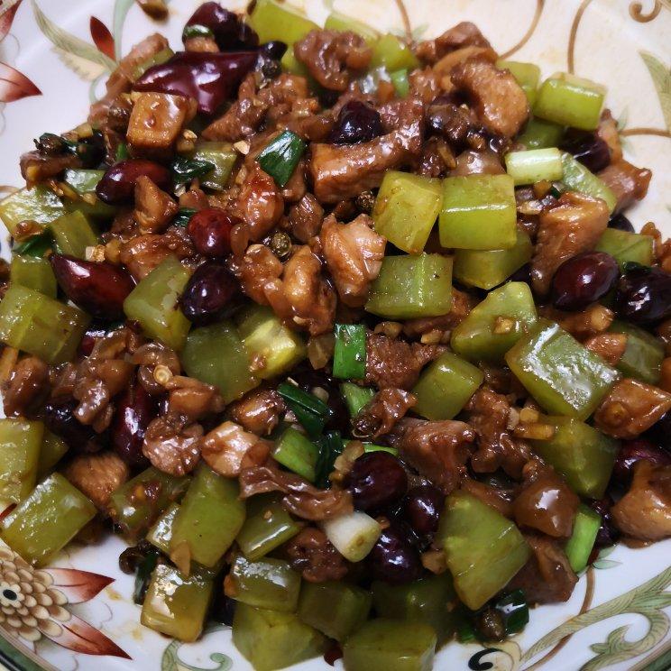 厨师长教你: “宫保鸡丁”的川味正宗做法, 一看就有食欲, 收藏了