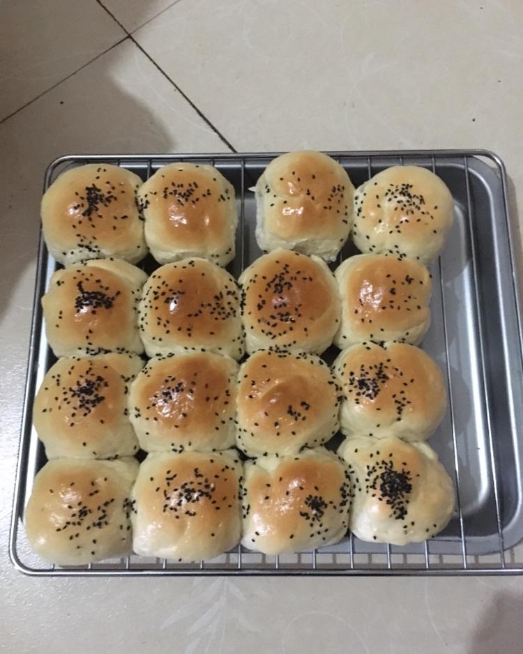 超好吃的香甜餐包