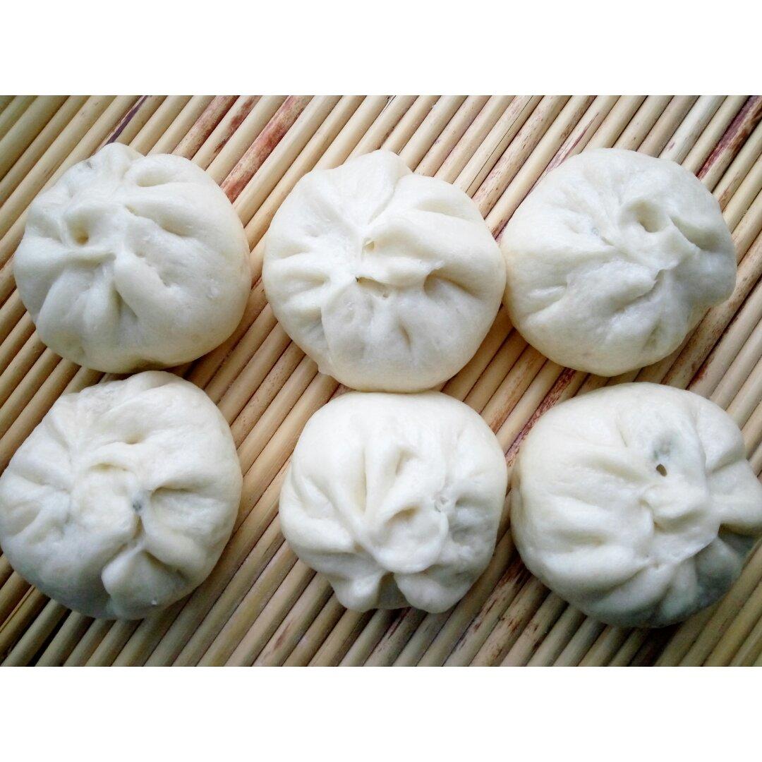 格格妈妈爱烘焙做的菠菜豆腐粉丝包子