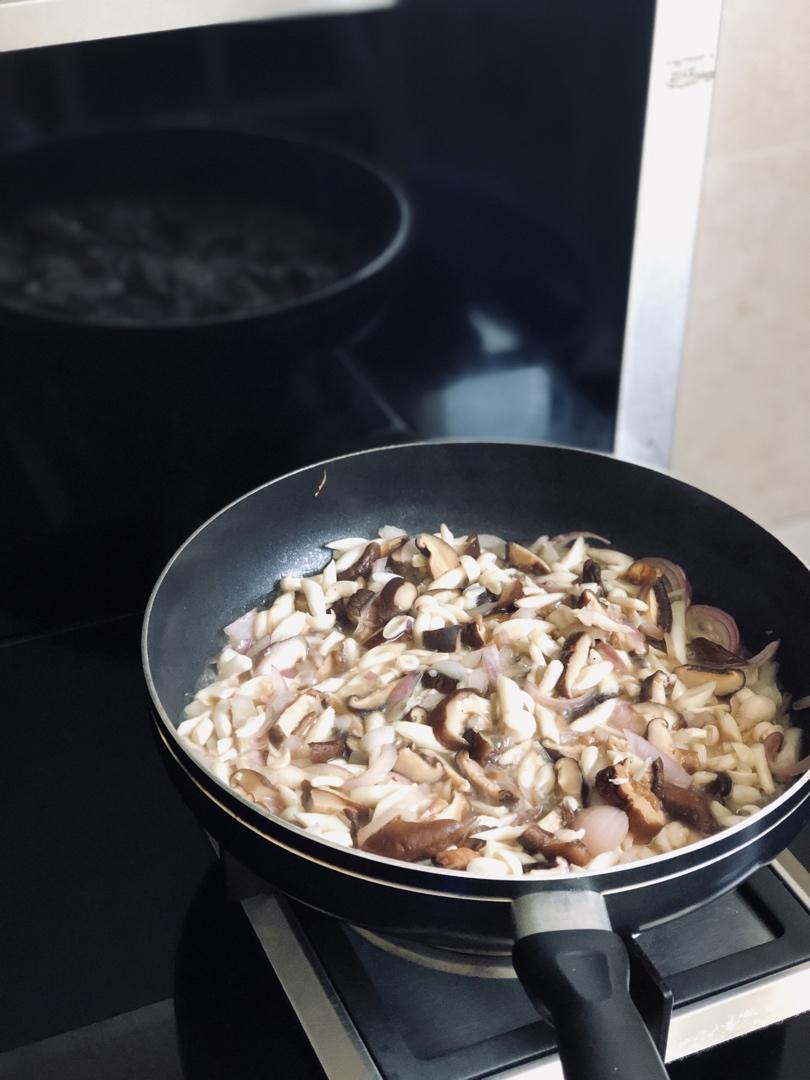 【健康三餐】鲜炒双菇（鲜味umami小窍门）
