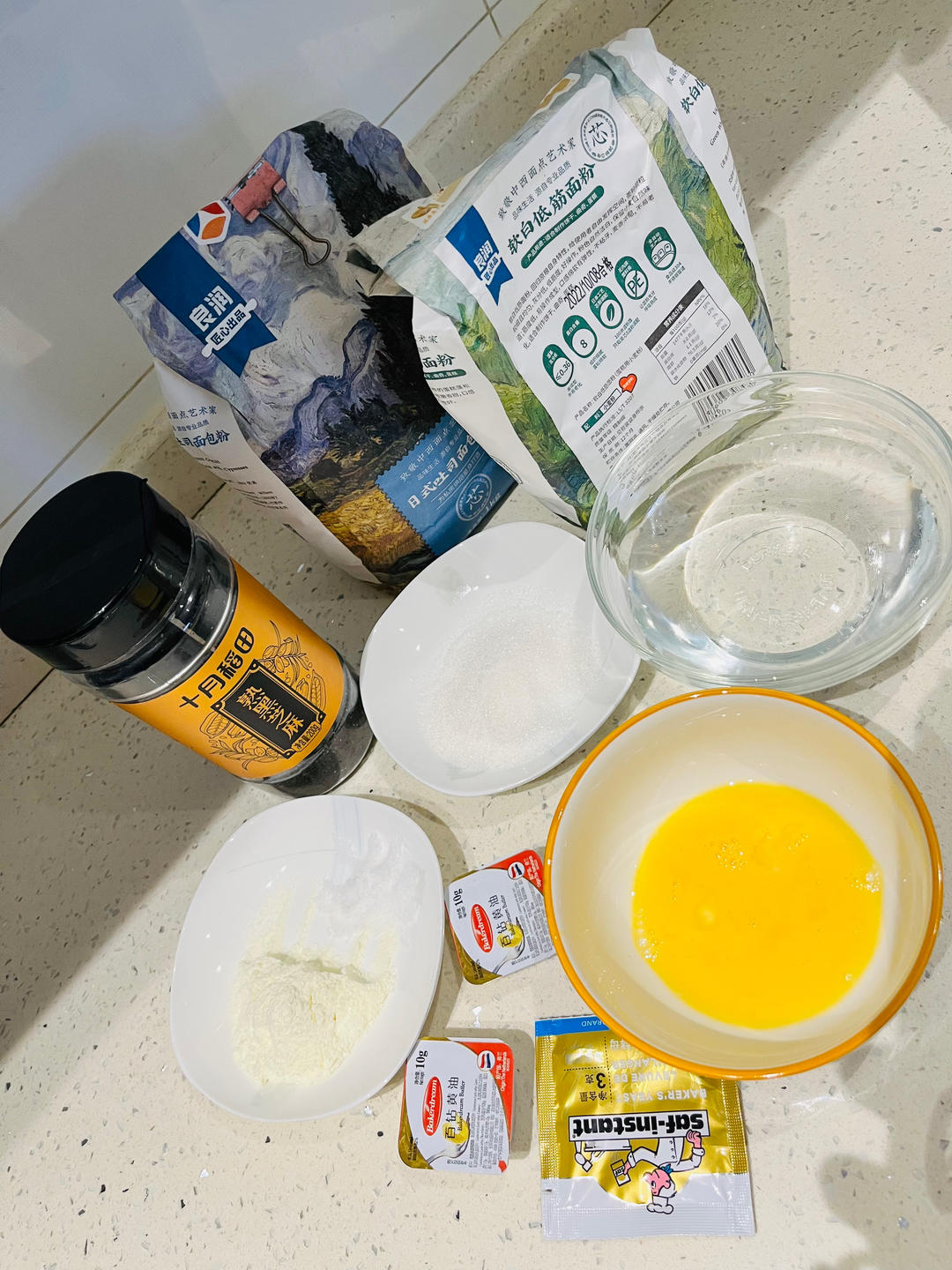 纯奶手撕吐司的做法 步骤1