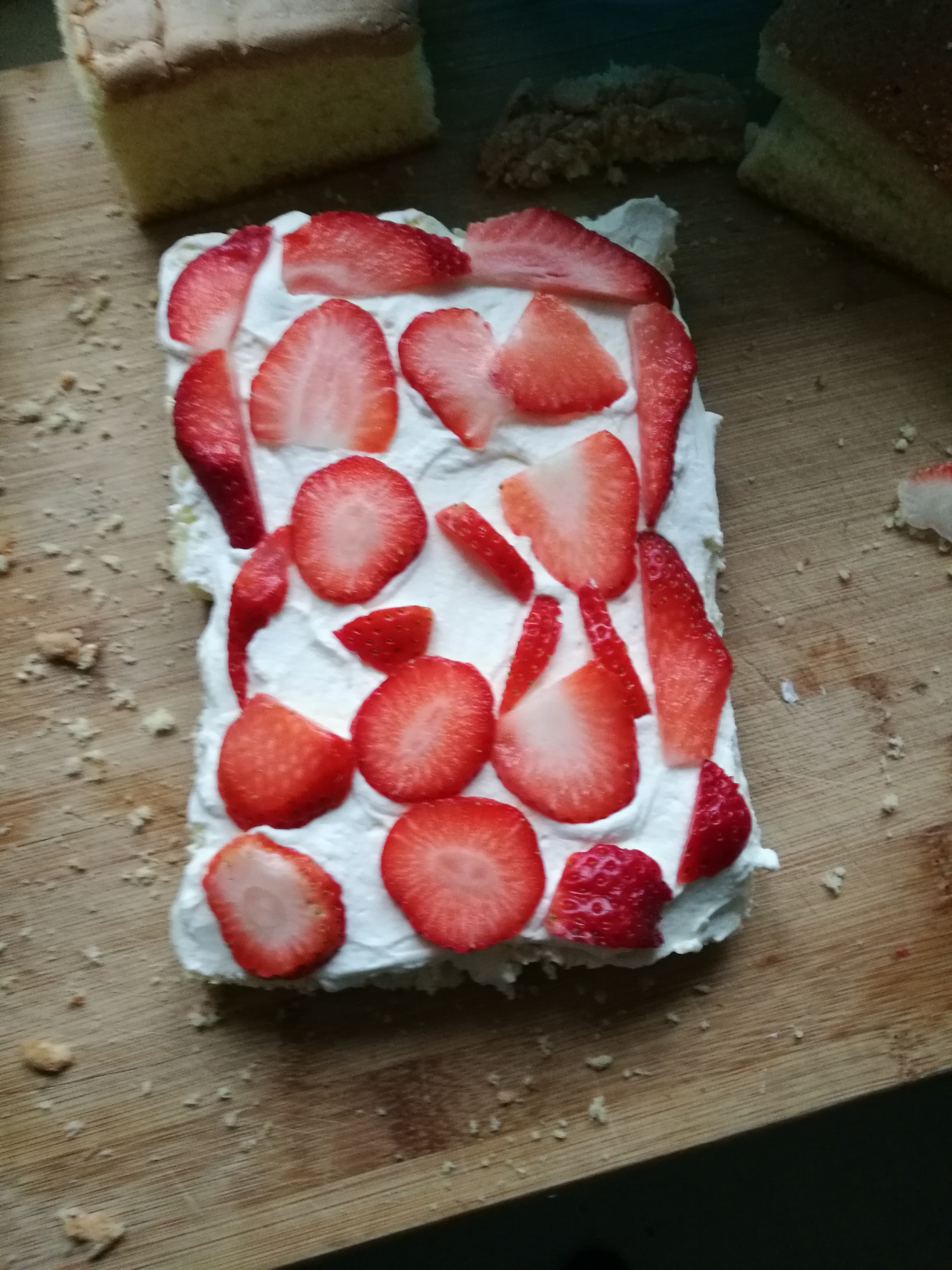 草莓芒果水果蛋糕的做法 步骤2