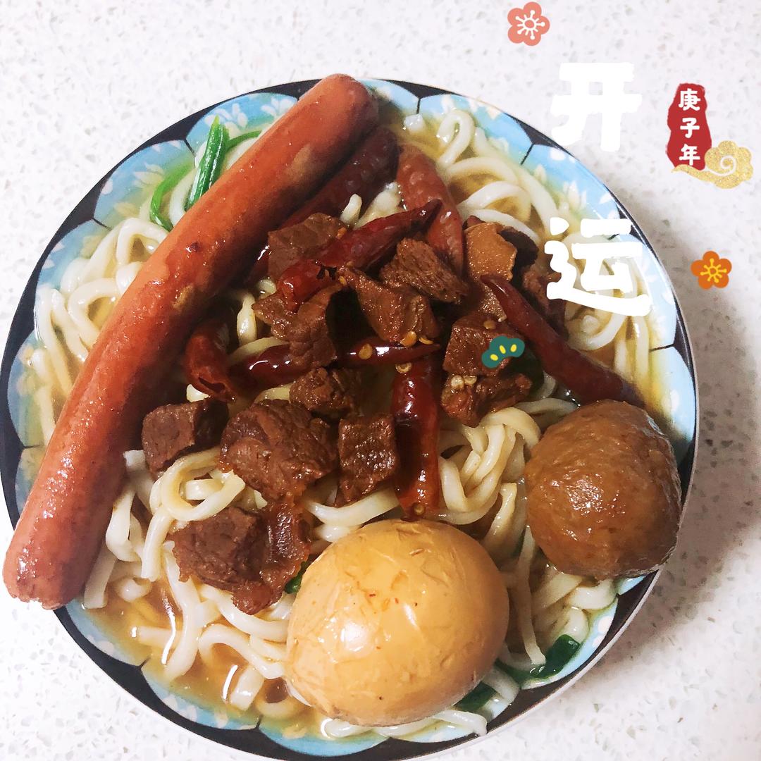 家庭版牛肉板面