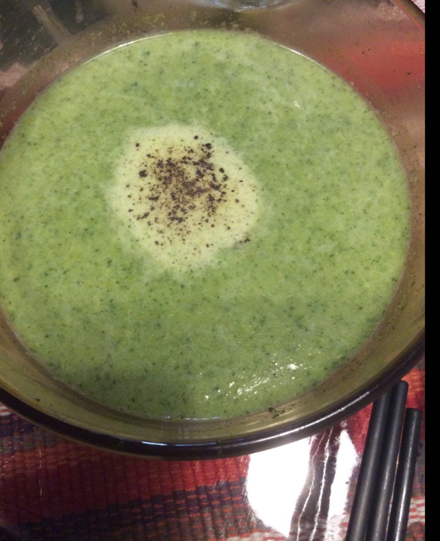 奶油西兰花浓汤