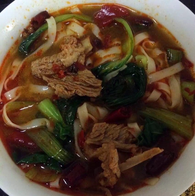 麻辣排骨面