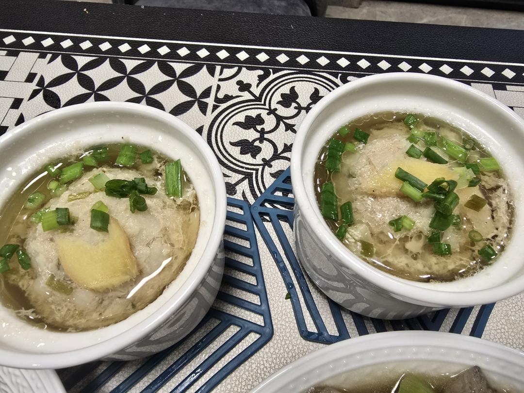 炖盅莲藕肉末蒸蛋