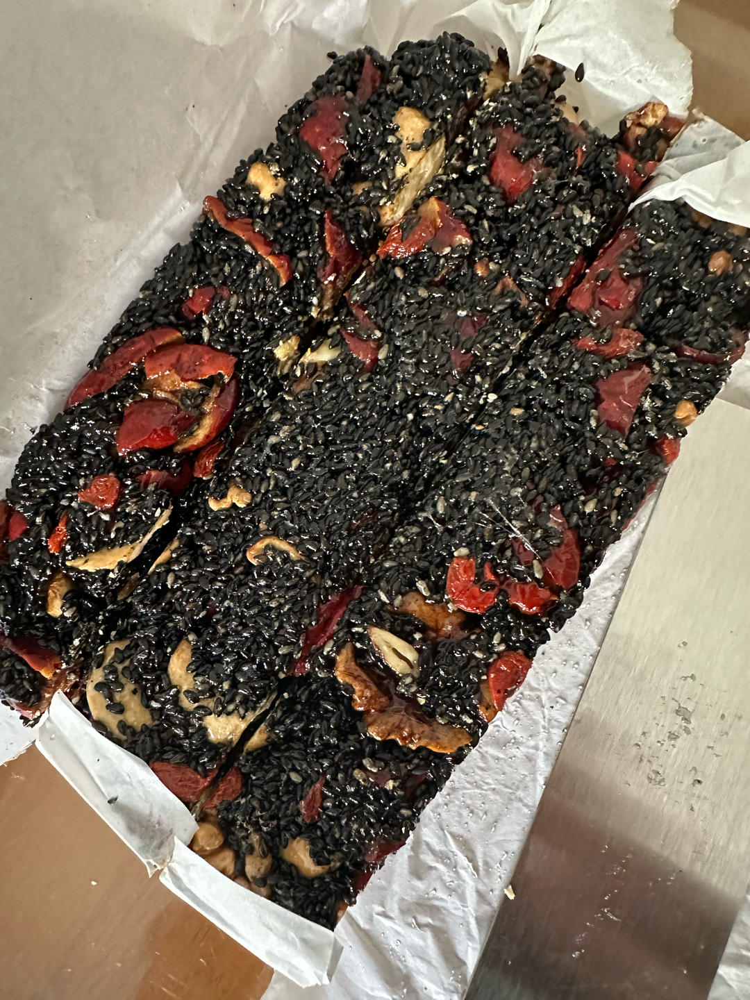 黑芝麻红枣核桃糕