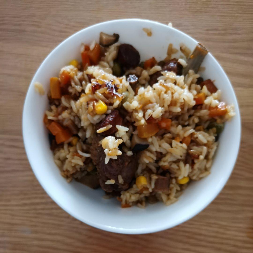 电饭煲香肠焖饭
