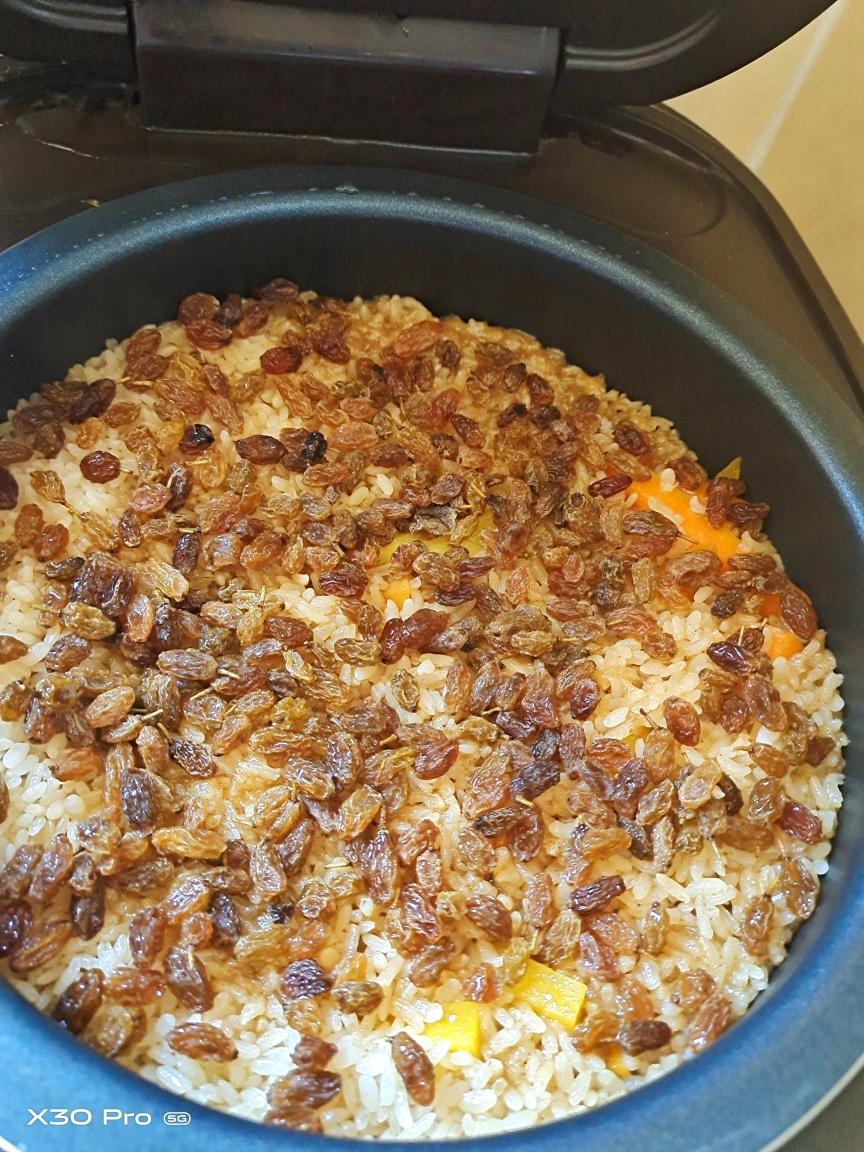 新疆抓饭（简单又好吃的电饭锅版）的做法 步骤12