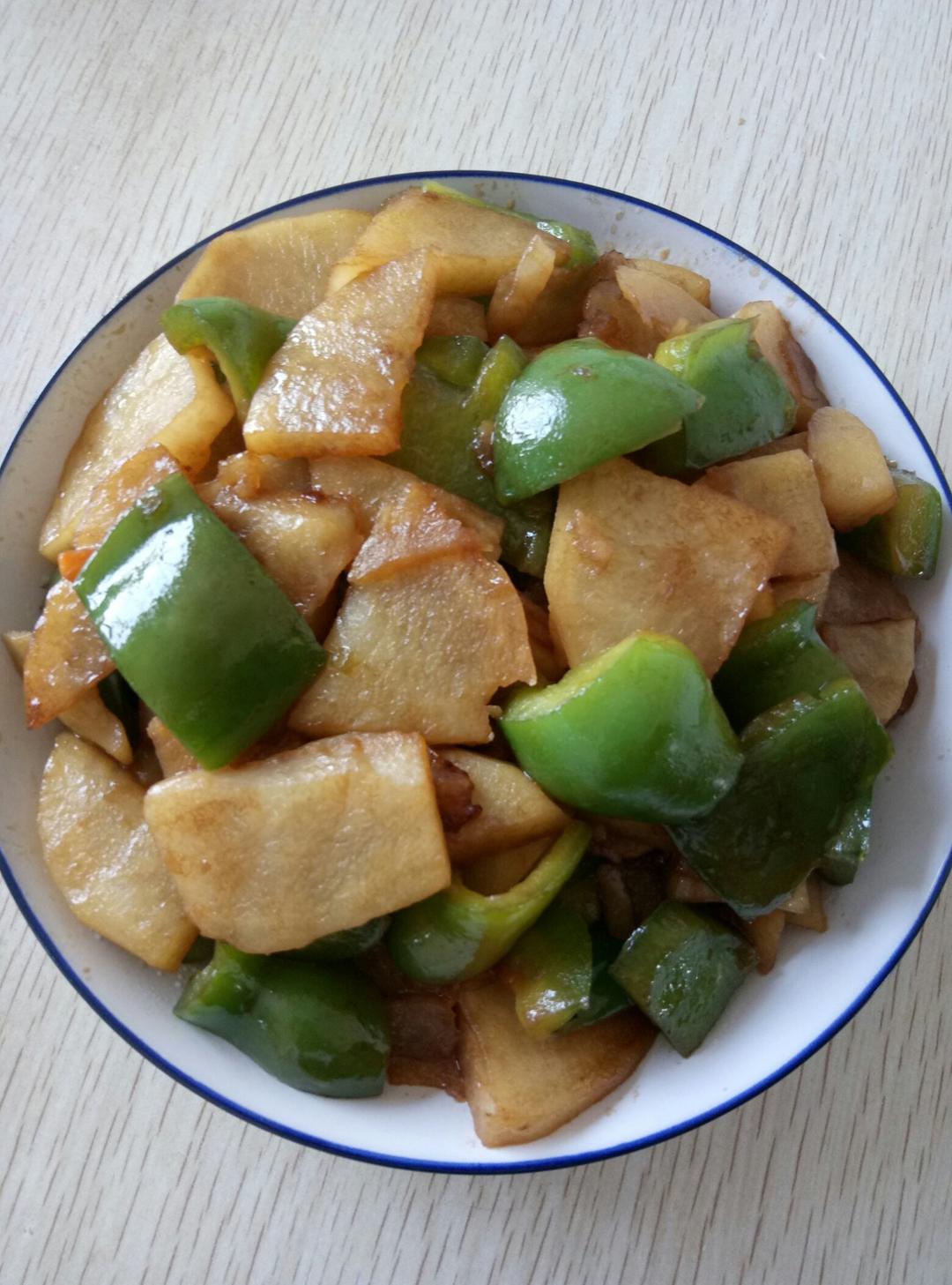 青椒土豆，素菜也可以香香的