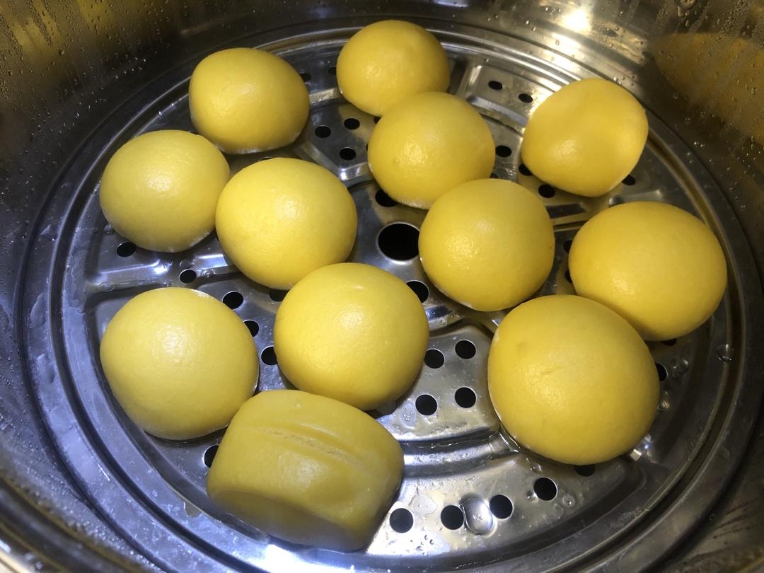 新手也可以--详解如何做出人见人爱、金黄的南瓜馒头