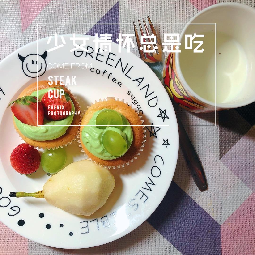 不回缩不开裂不塌陷的杯子蛋糕（可做甜品台杯子蛋糕）