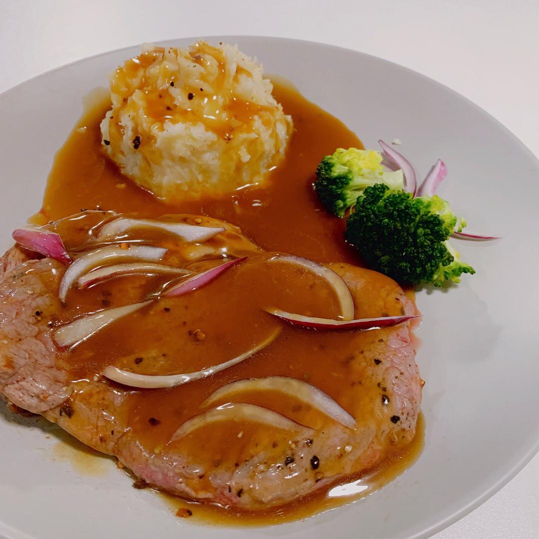 黑椒牛排